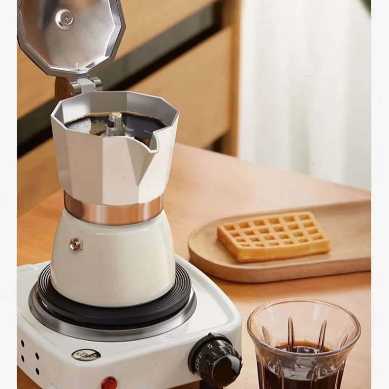 Moka-pot met ronde bodem, enke - Coffee Equipment Pour Over recensie en prijs